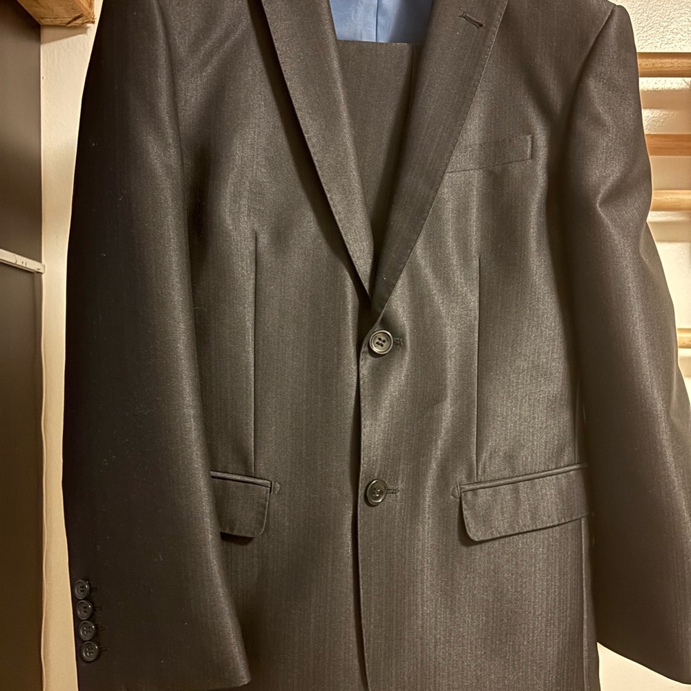 Men’s Suit